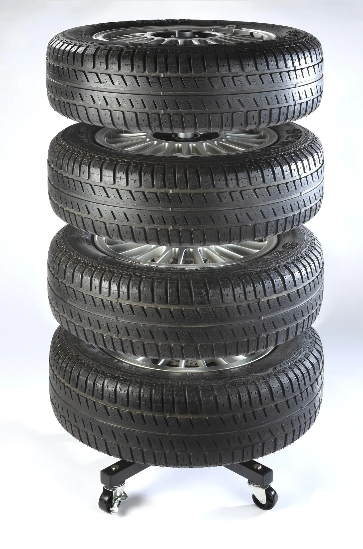 Felgen- und Reifenhalter mit Rollen - 5