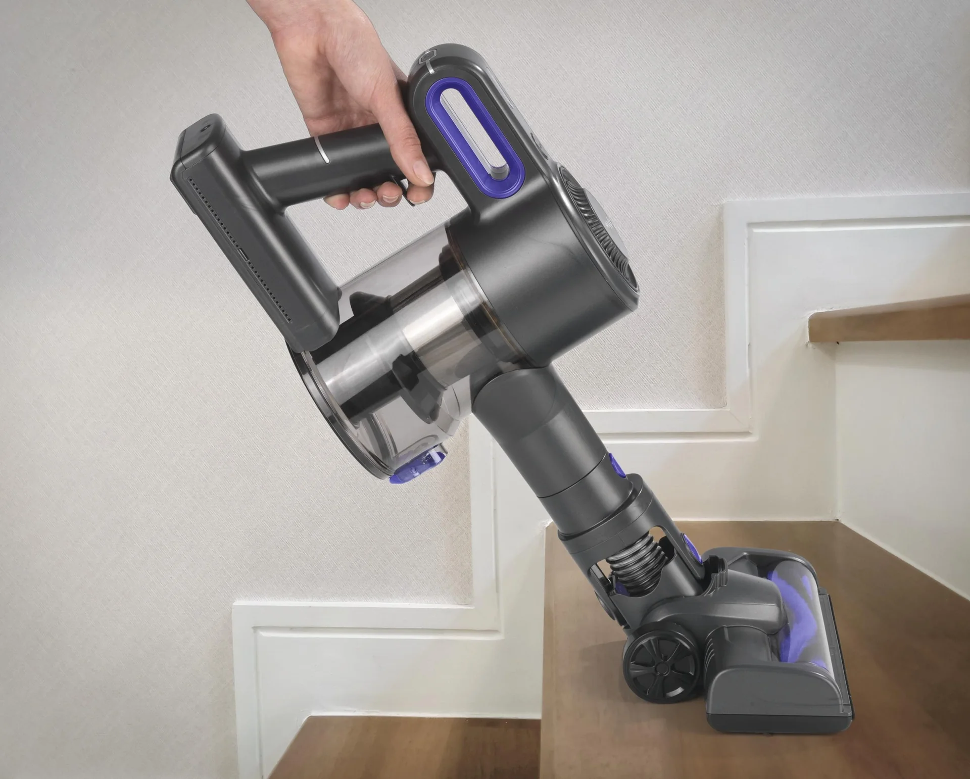 Akku-Hand- und Bodenstaubsauger - 11