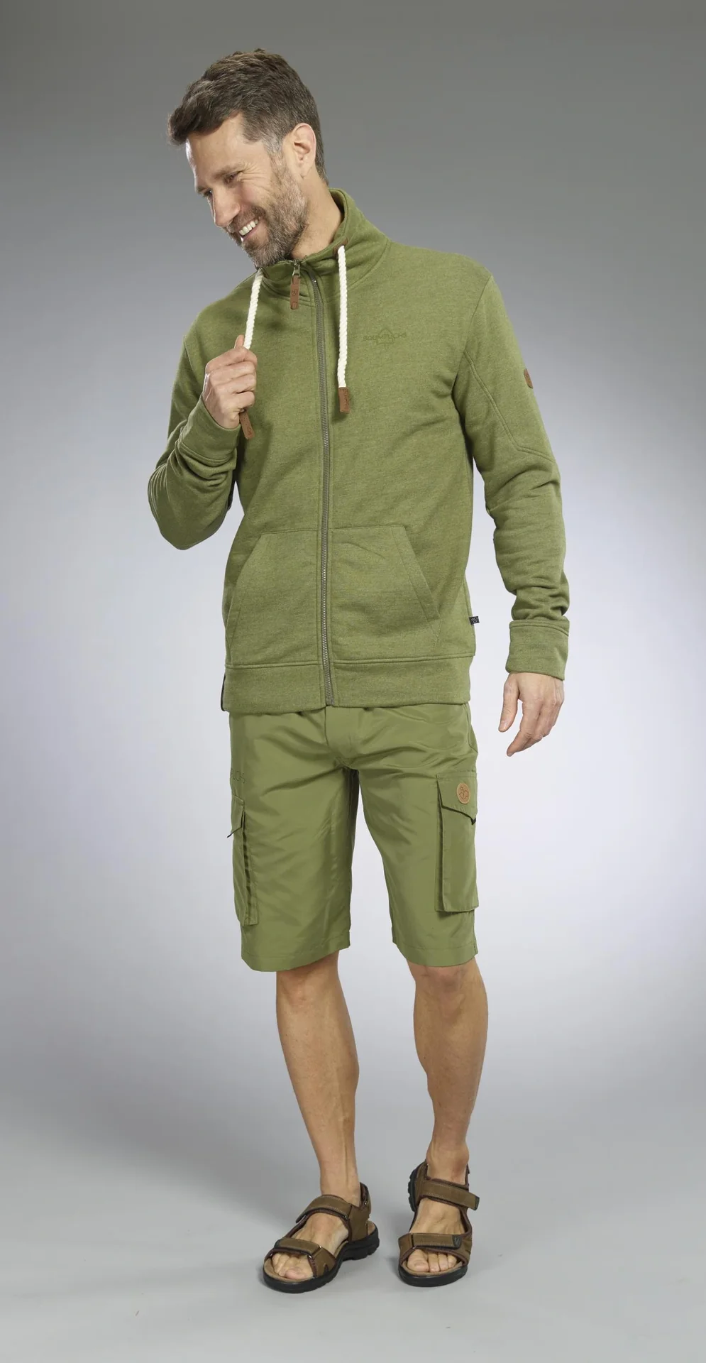 Sweatjacke, Farbe oliv, Gr.M - 7