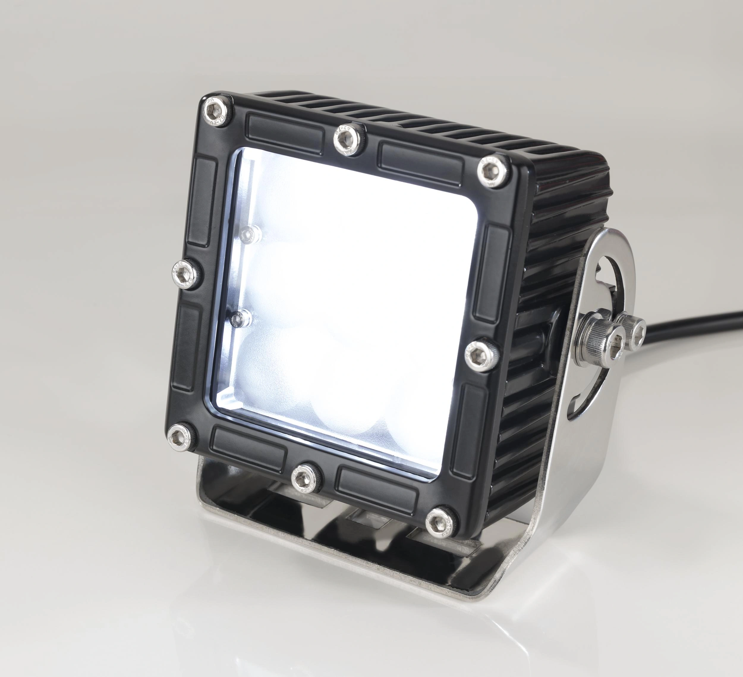 LED-Arbeitsscheinwerfer, quadratisch 9 LEDs 45 Watt - 11