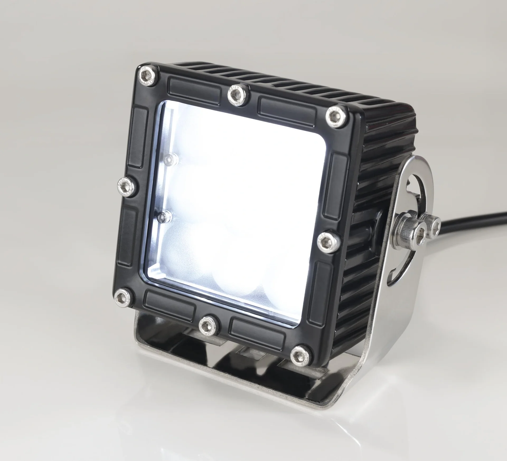 LED-Arbeitsscheinwerfer, quadratisch 9 LEDs 45 Watt - 11