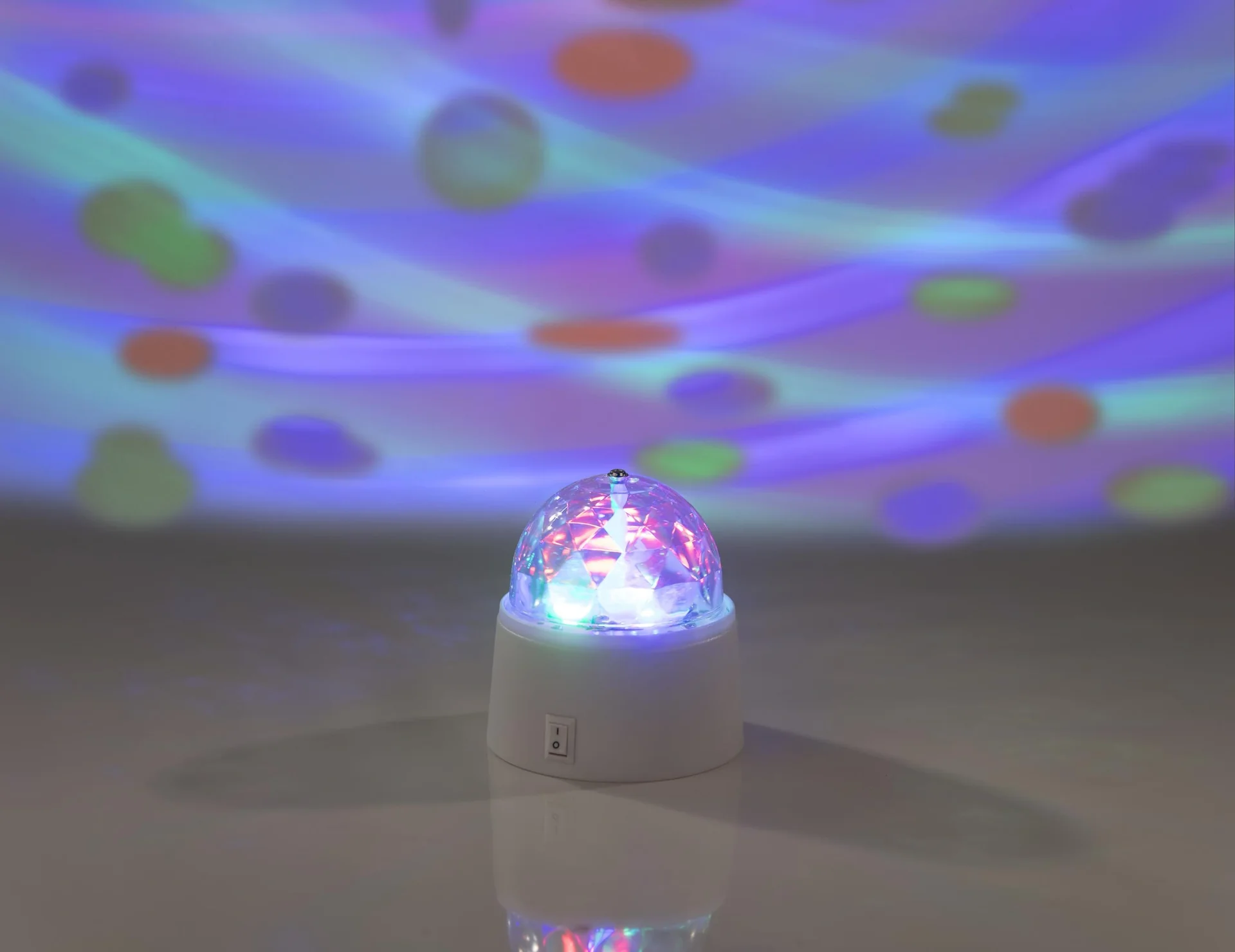 LED Party Leuchte mit rotierenden Disco Licht Effekten - 2