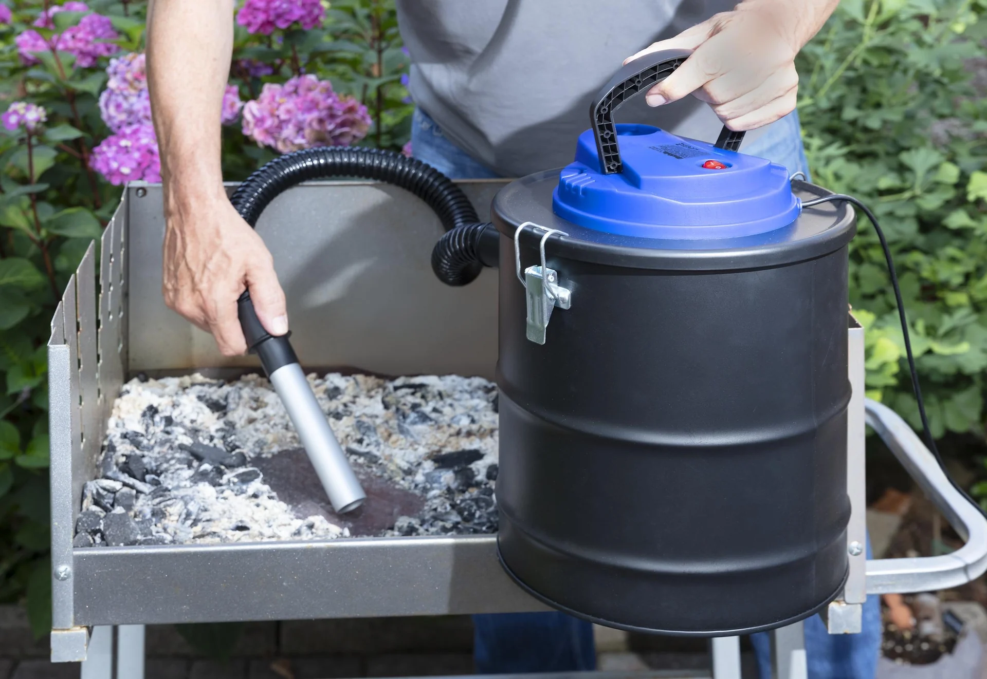 Aschesauger WAS15 - zur schnellen Reinigung von Öfen - 7