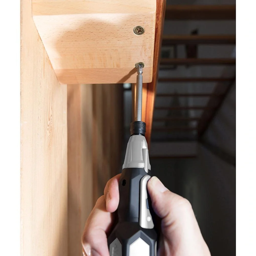 KOMPAKTER GRIFF 3,6V LI-ION SCHRAUBENDREHER MIT LED-LAMPE UND USB-LADEKABEL - 8