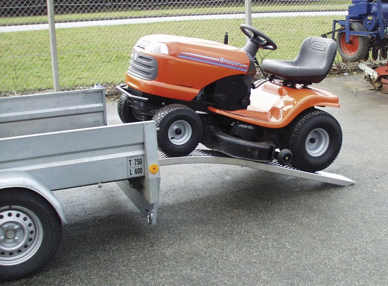 Alu-Auffahr- und Verladerampen, gebogen, 2 Stück - 5