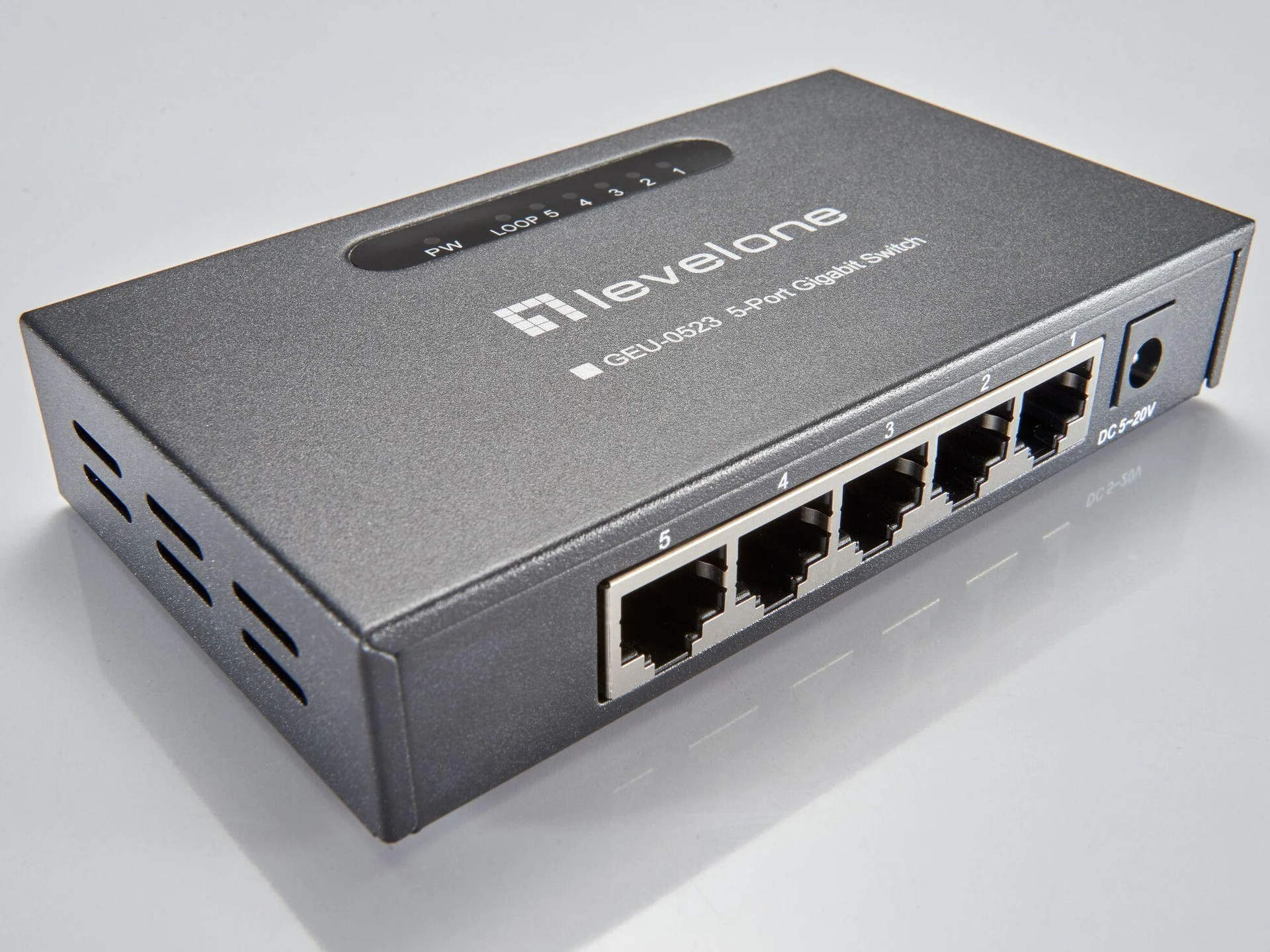 Switch 5x GE GEU-0523 Gigabit Metall - 3