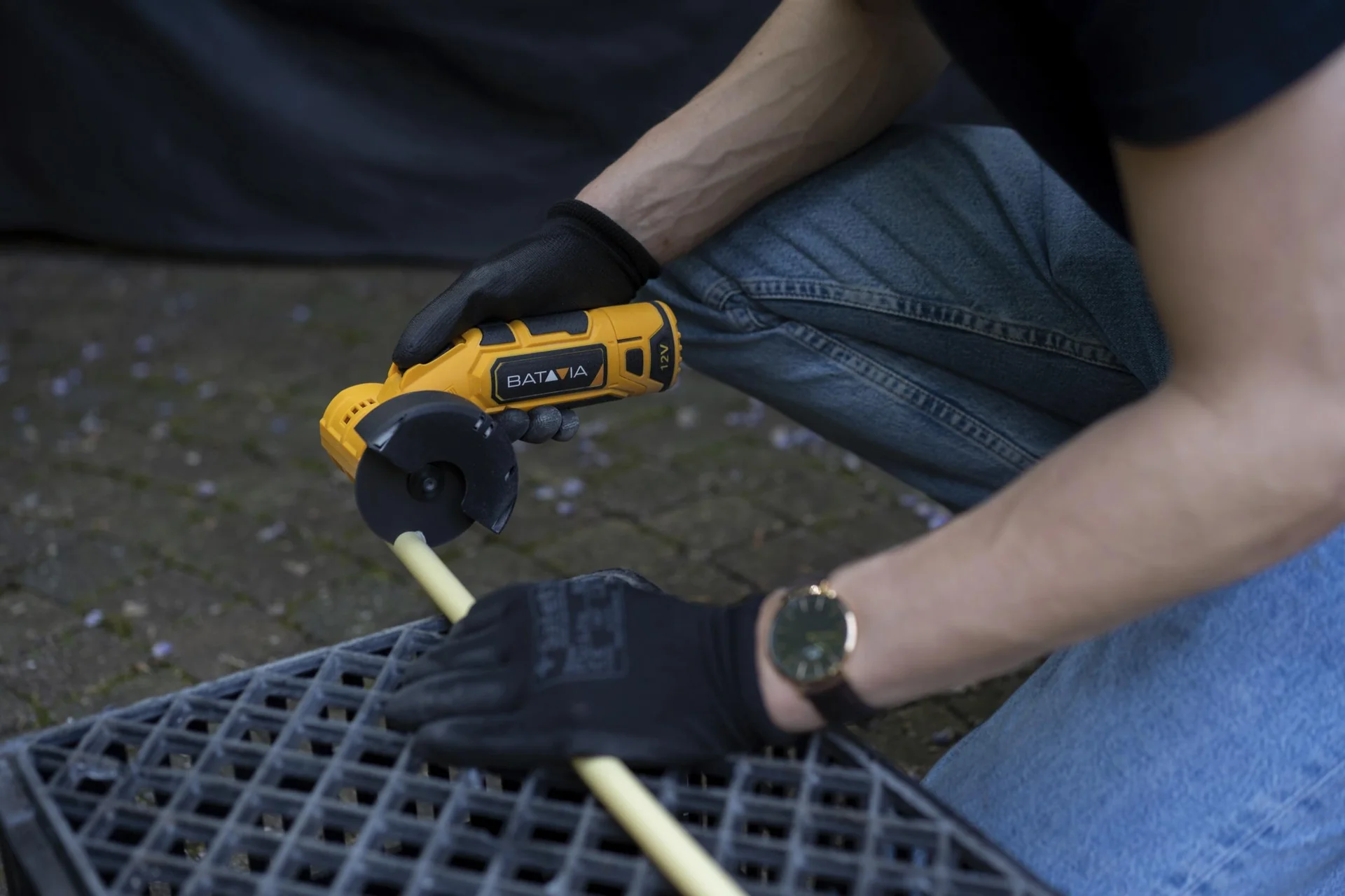 12V Winkelschleifer 76mm (ohne Akku und Ladegerät) - 6