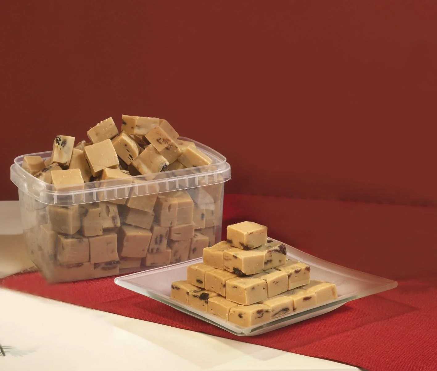 Rum-Rosinen Fudge in Frischhaltebox, Old English, 800 g - 3