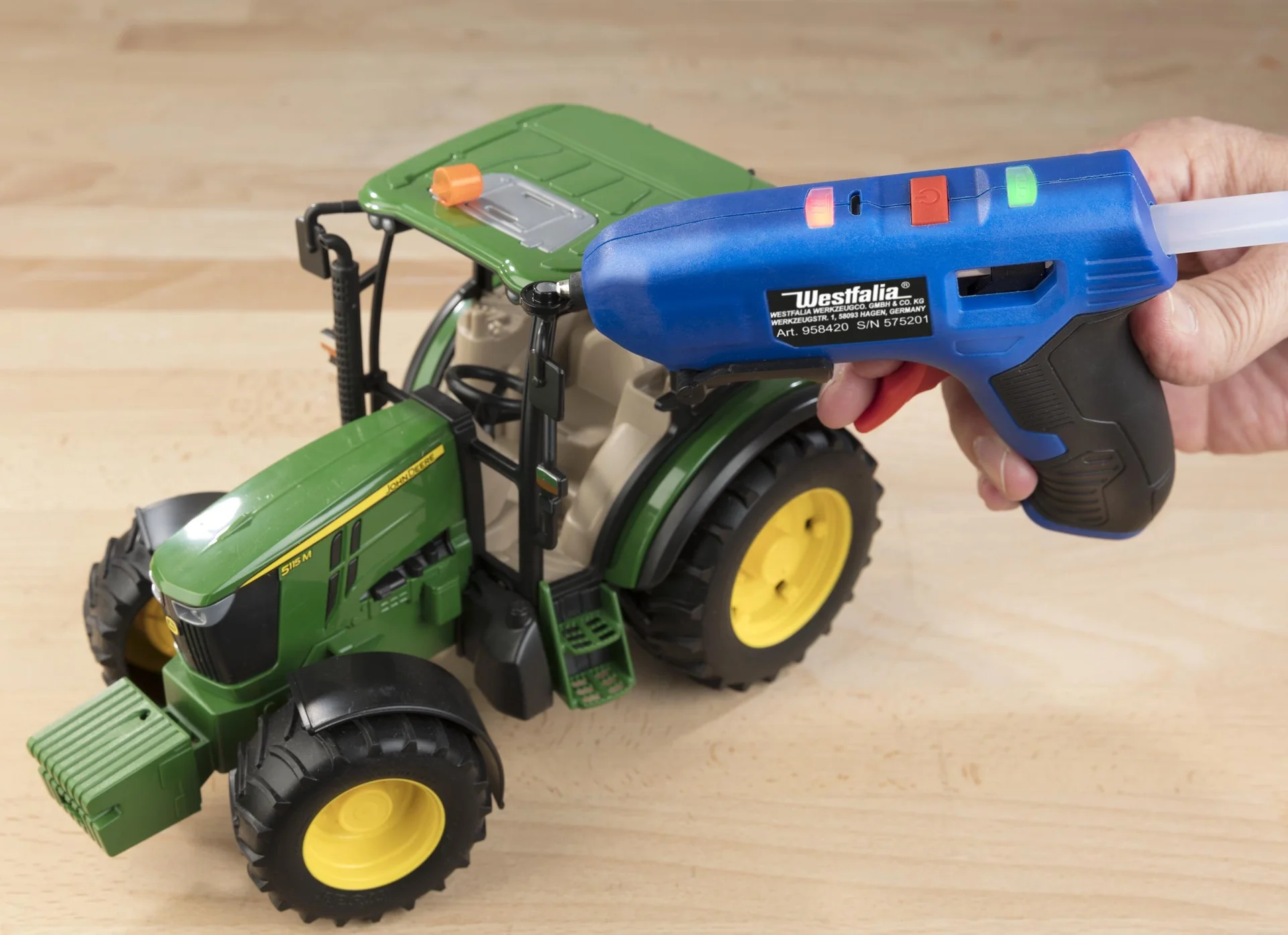 Heißklebepistole 4 Volt - 8