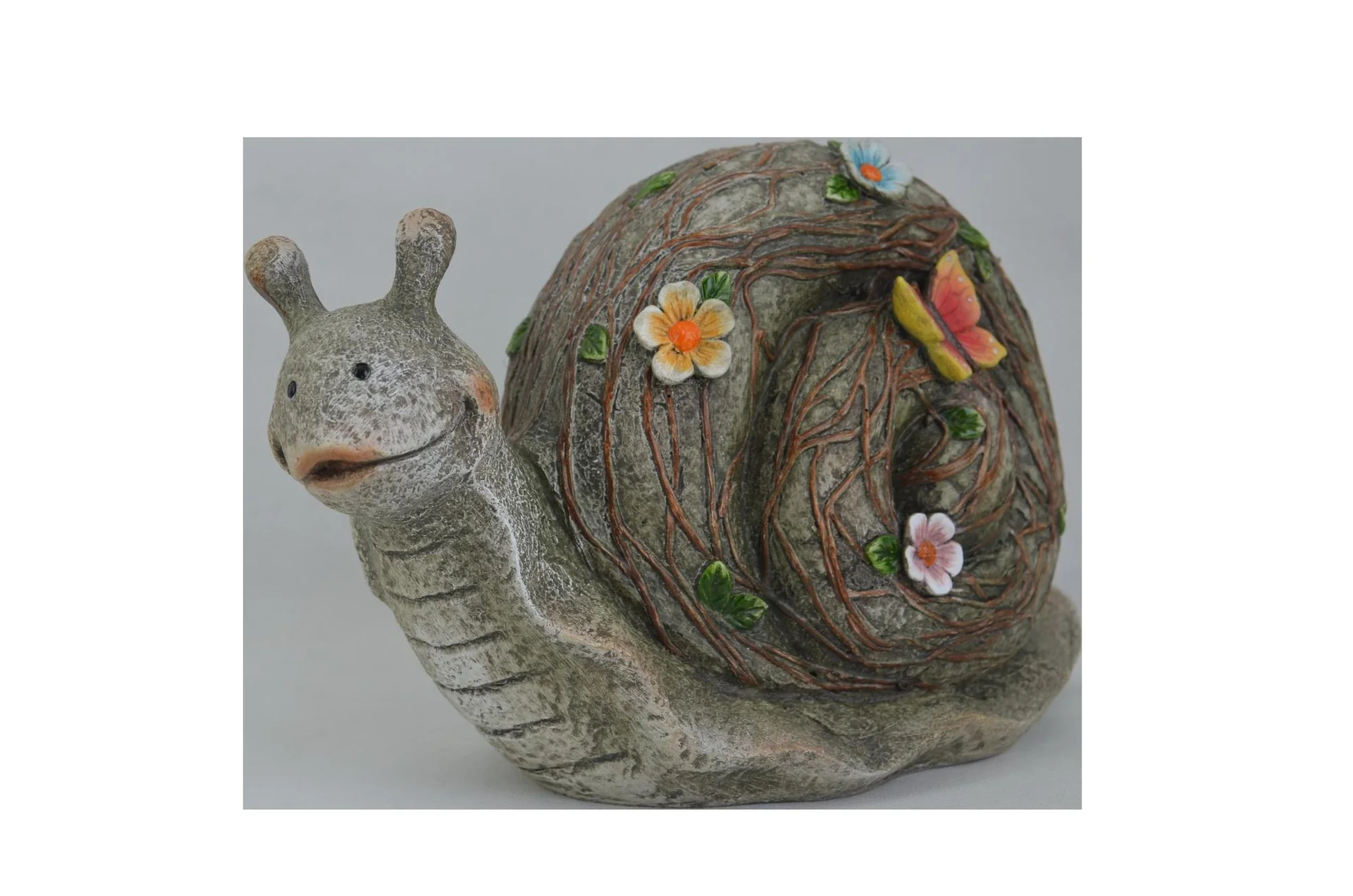 Schnecke mit Schmetterling aus Polyresin - 1