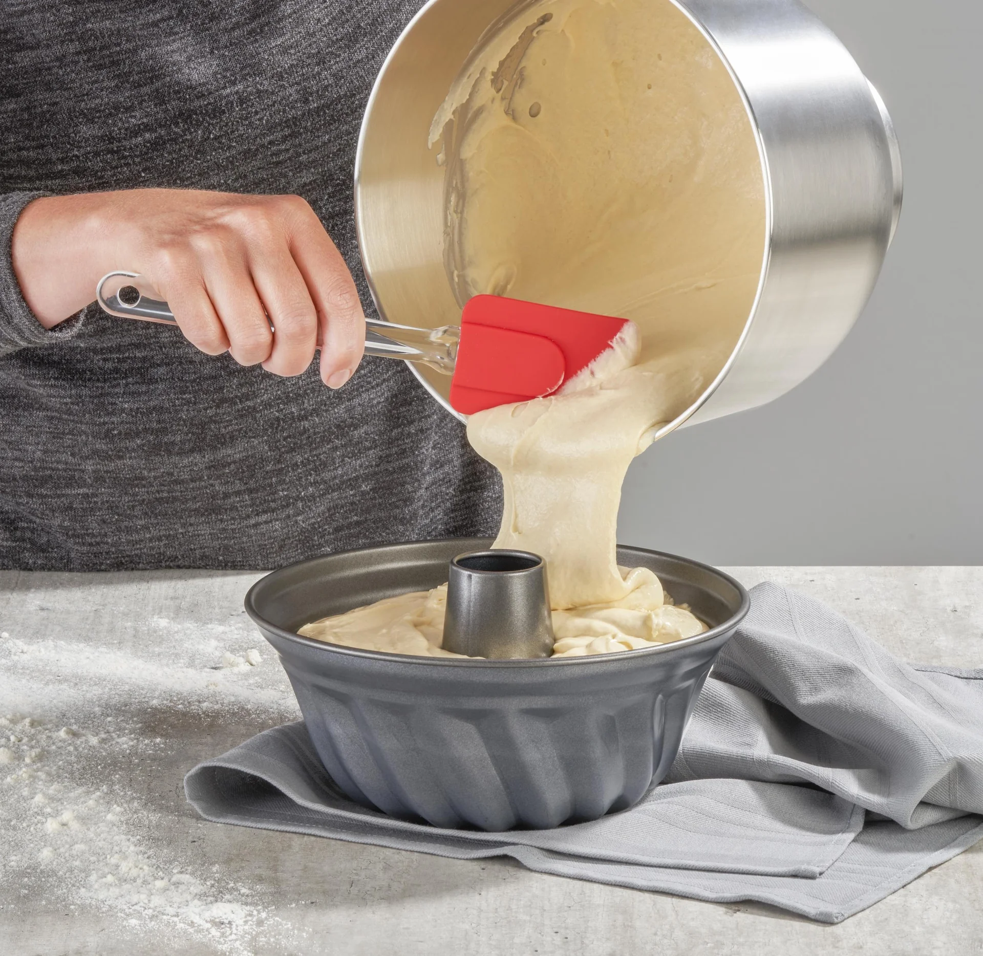 Küchenmaschine KM1800 Black E, Edelstahlschüssel 6 Liter - 13