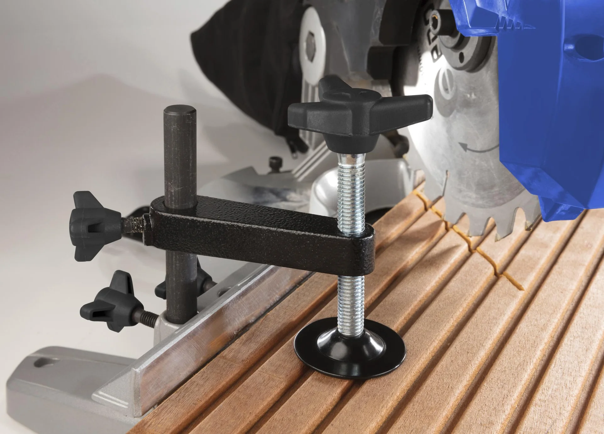 Tisch-Kapp und Gehrungssäge TKG 210/30, 1200 Watt - 12