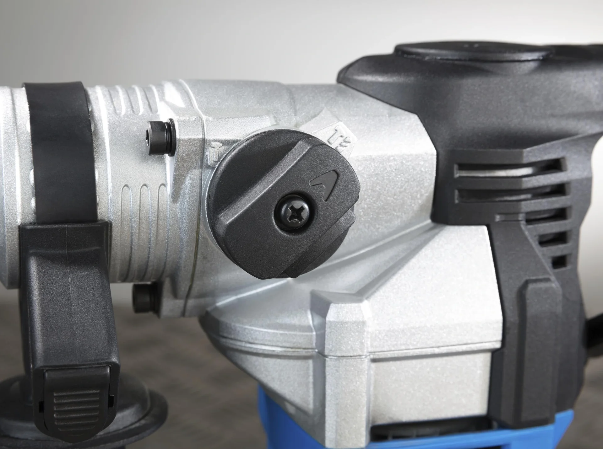 Bohr- und Meißelhammer 900 Watt - 6