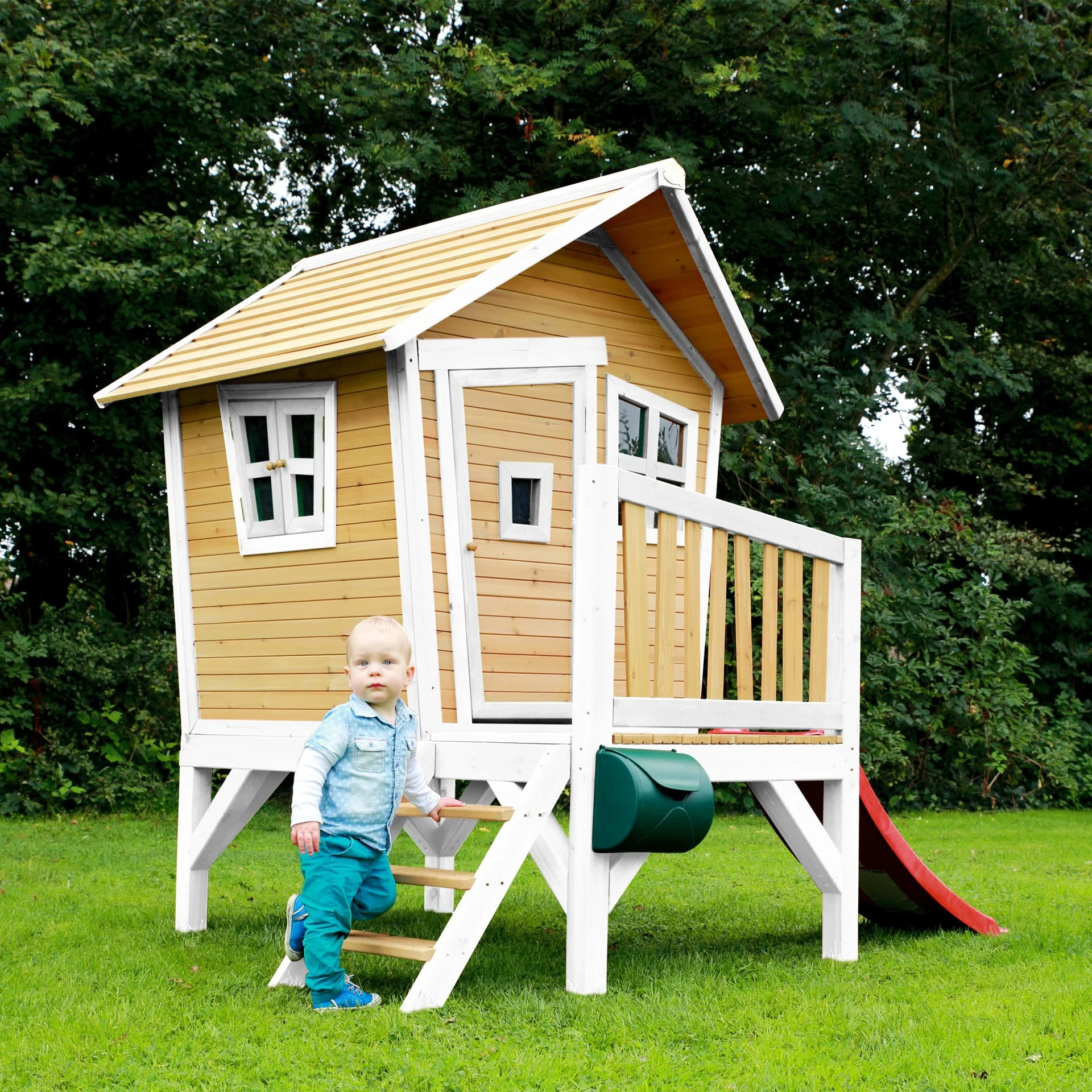 Robin Spielhaus Braun/Weiß - Rote Rutsche - 12