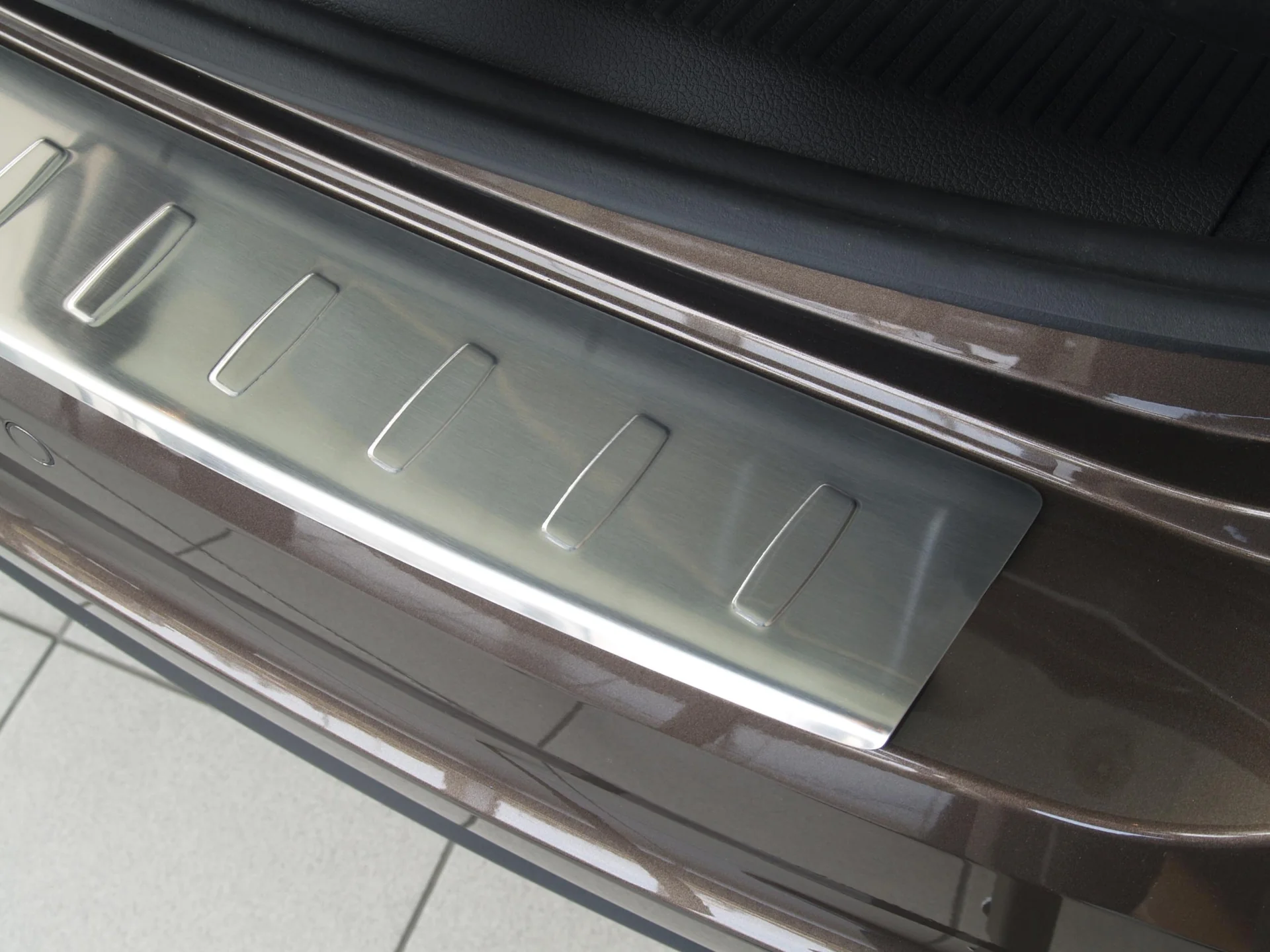 Ladekantenschutz Seat Alhambra / Edelstahl, Baujahr 2010-2015, 2015> - 1