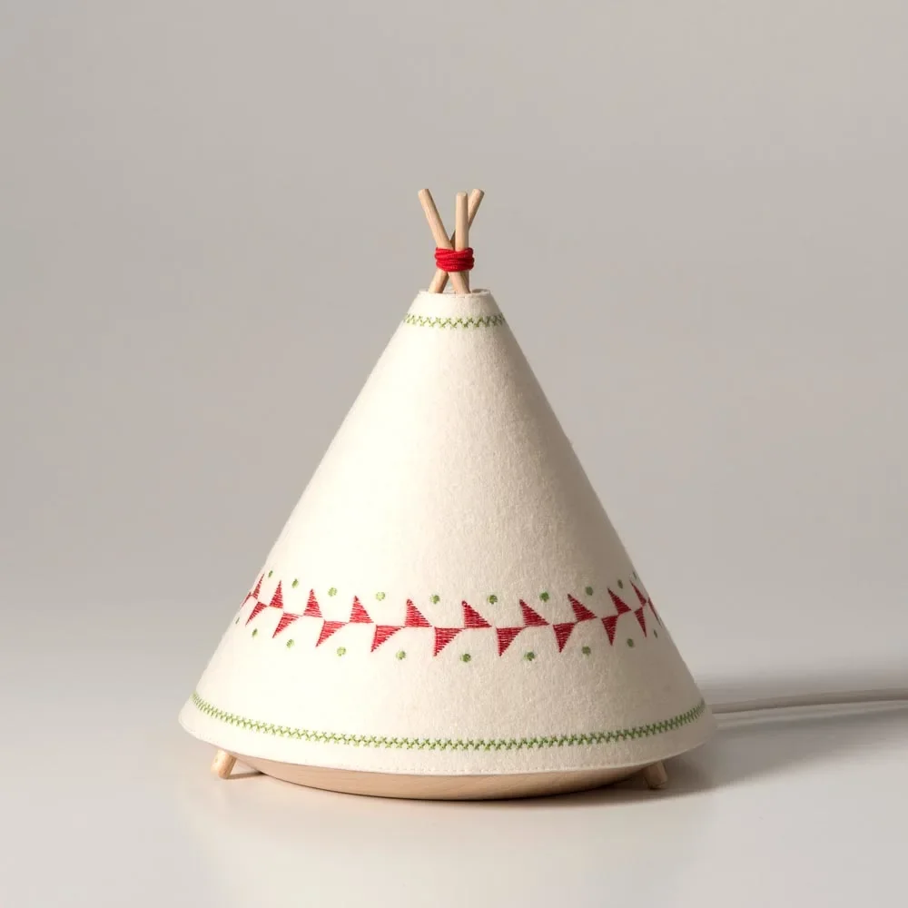 Buokids-Tischlampe-und-Nachtlicht-Tipi-rot-461848_1.jpg