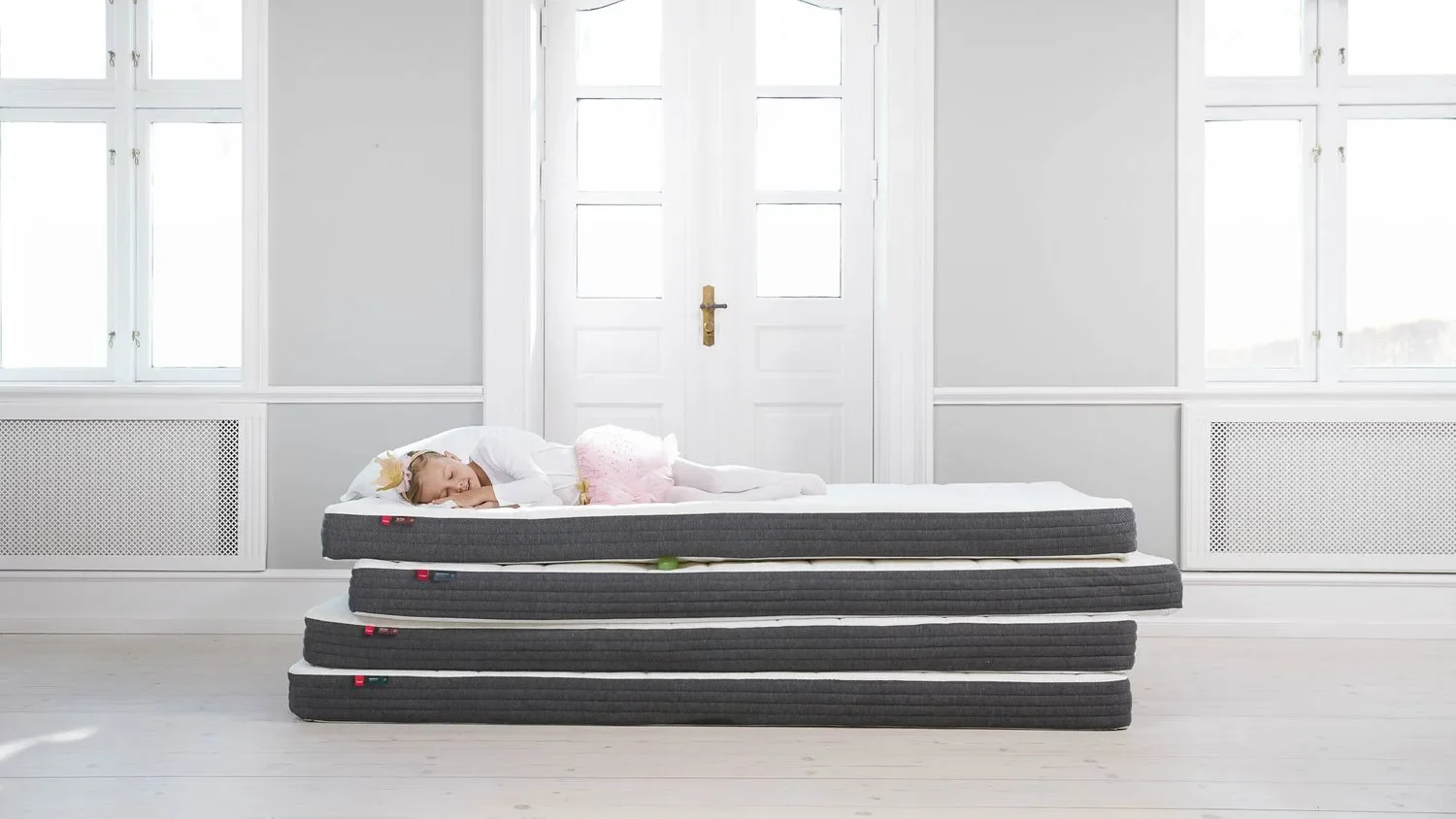 Flexa-Latexmatratze-Sleep--mit-Eukalyptusbezug-99924429_12.jpg
