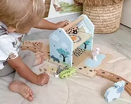 Jabadabado-Kinderspielzeug--Holzspielzeug-Spielbahnset-Go-on-Safari-99925139_3.jpg