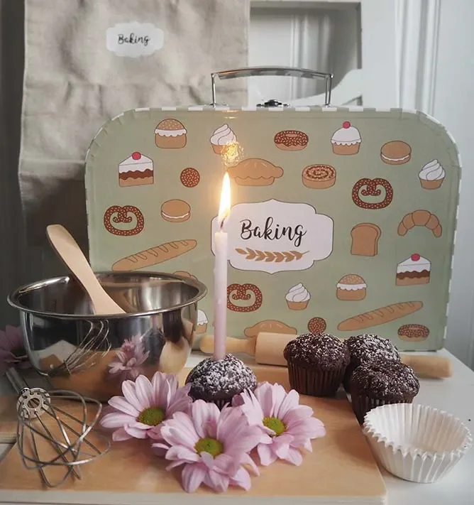 Jabadabado-Kinderkuechen-Zubehoer--Spielkueche-Zubehoer-Kinderkoffer-Backset-99925166_1.jpg