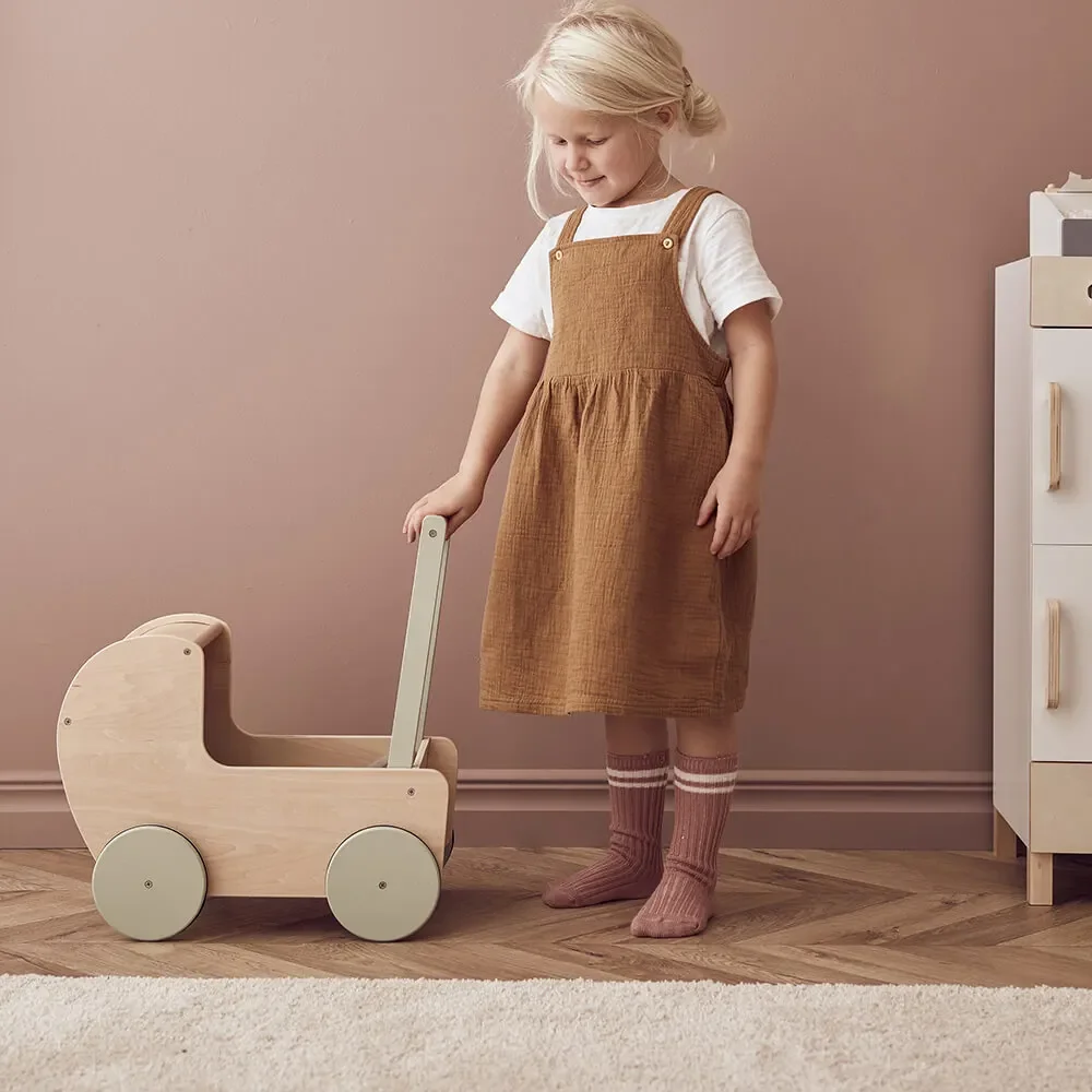 Kids-Concept-Puppenwagen-Holz-natur-457590_3.jpg