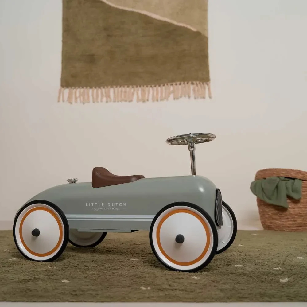 Little-Dutch-Retro-Rutschauto-oliv-466838_4.jpg