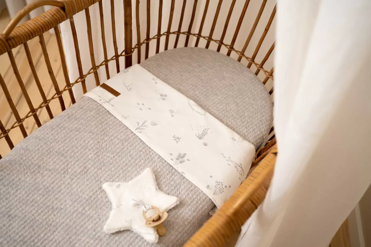 Little-Dutch-Betthimmel-creme-466893_2.jpg