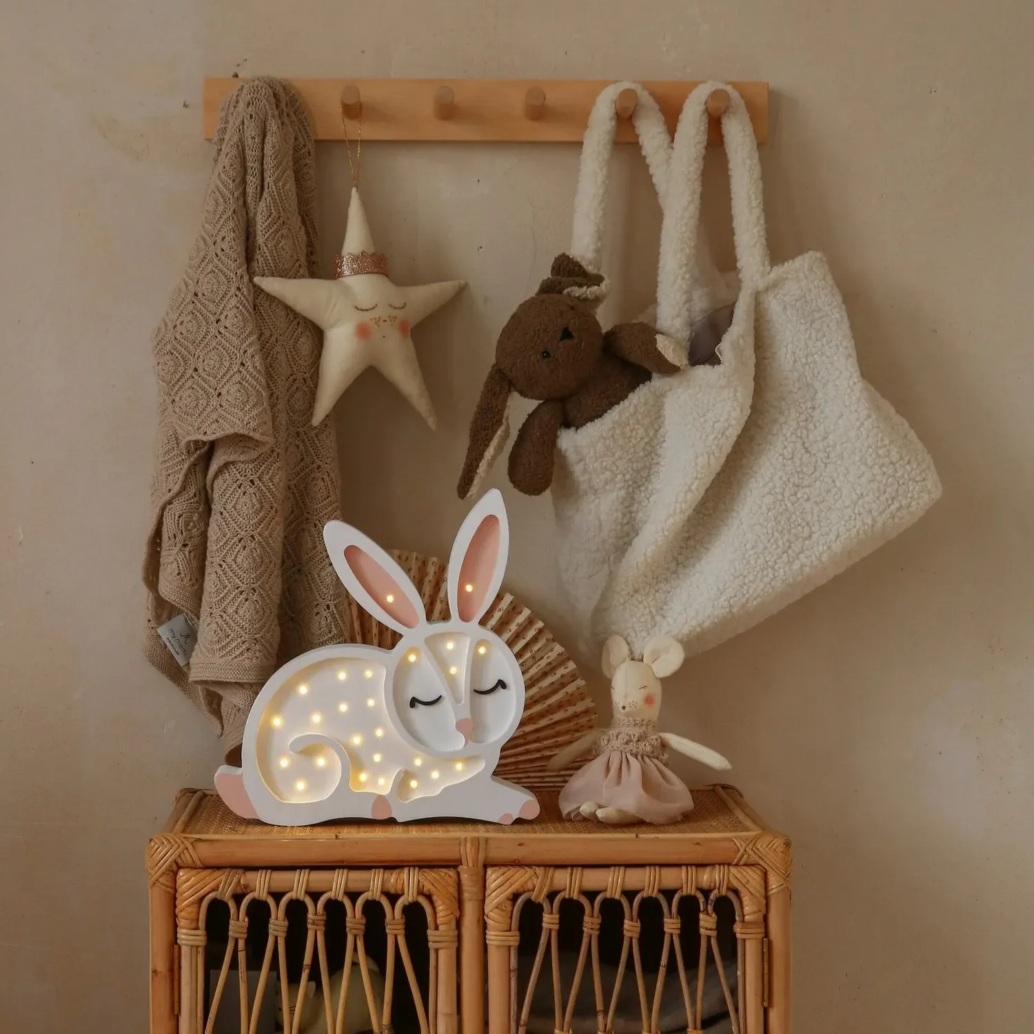 Little-Lights-Nachtlicht-Kinder--Nachtlampe-Hase-100--Kiefernholz-natur-99924031_4.jpg