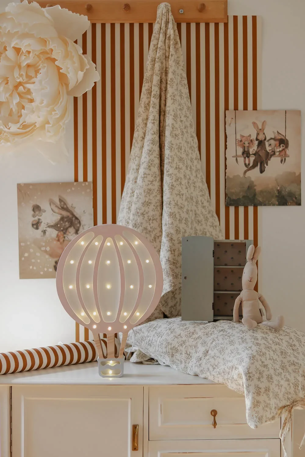 little-lights-Led-Deko-Kinderlampe-Heissluftballon-rosa-467833_2.jpg