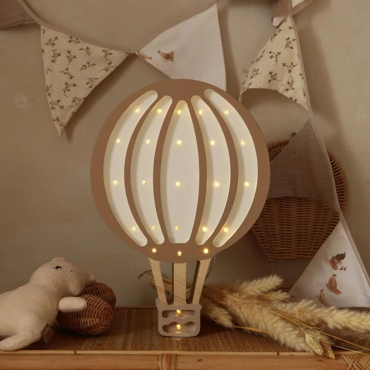 Little-Lights-Nachtlicht-Kinder--Nachtlampe-Heissluftballon-100--Kiefernholz-natur-99924049_7.jpg