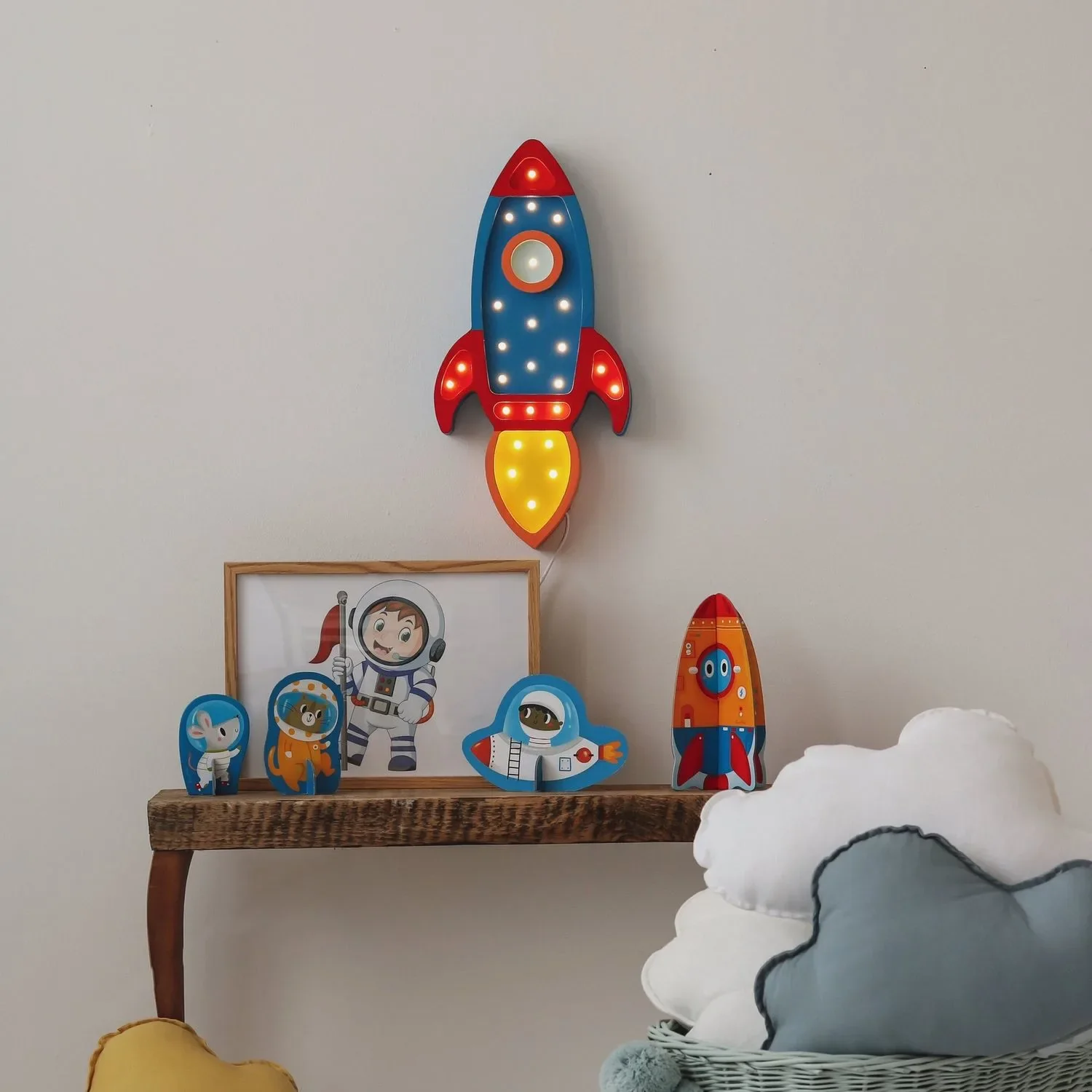 Little-Lights-Nachtlicht-Kinder--Nachtlampe-Raketenschiff-100--Kiefernholz-natur-99924056_4.jpg