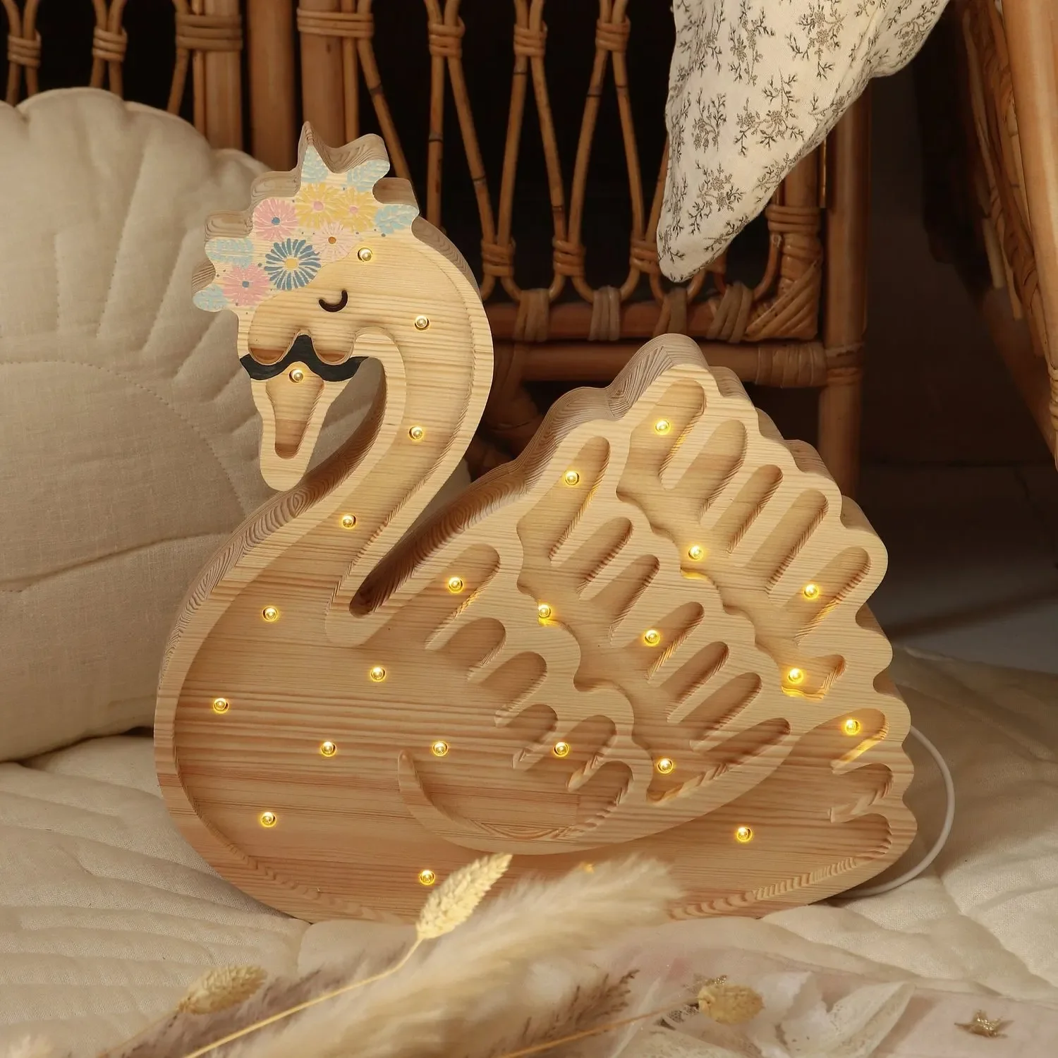 Little-Lights-Nachtlicht-Kinder--Nachtlampe-Schwan-100--Kiefernholz-natur-99924059_8.jpg