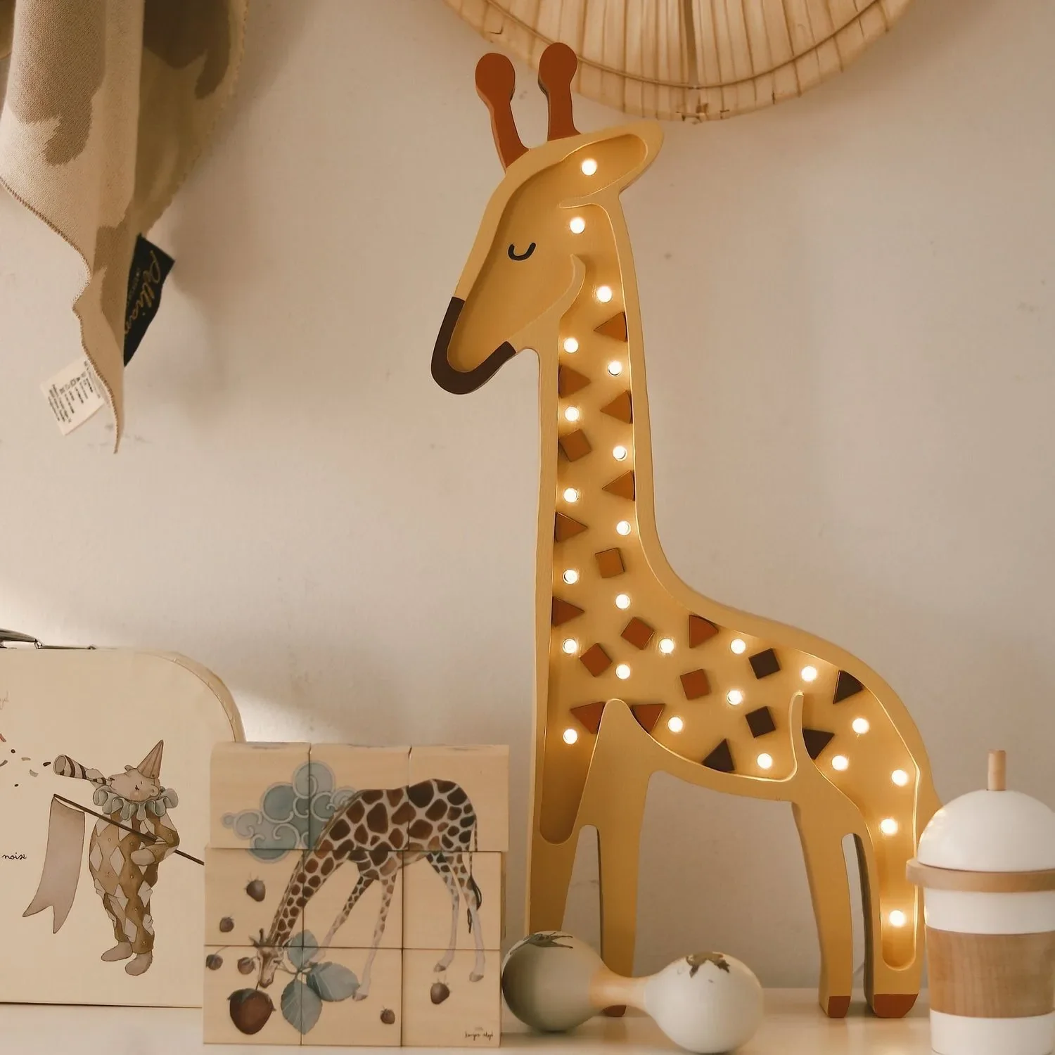Little-Lights-Nachtlicht-Kinder--Nachtlampe-Giraffe-100--Kiefernholz-natur-99924040_2.jpg