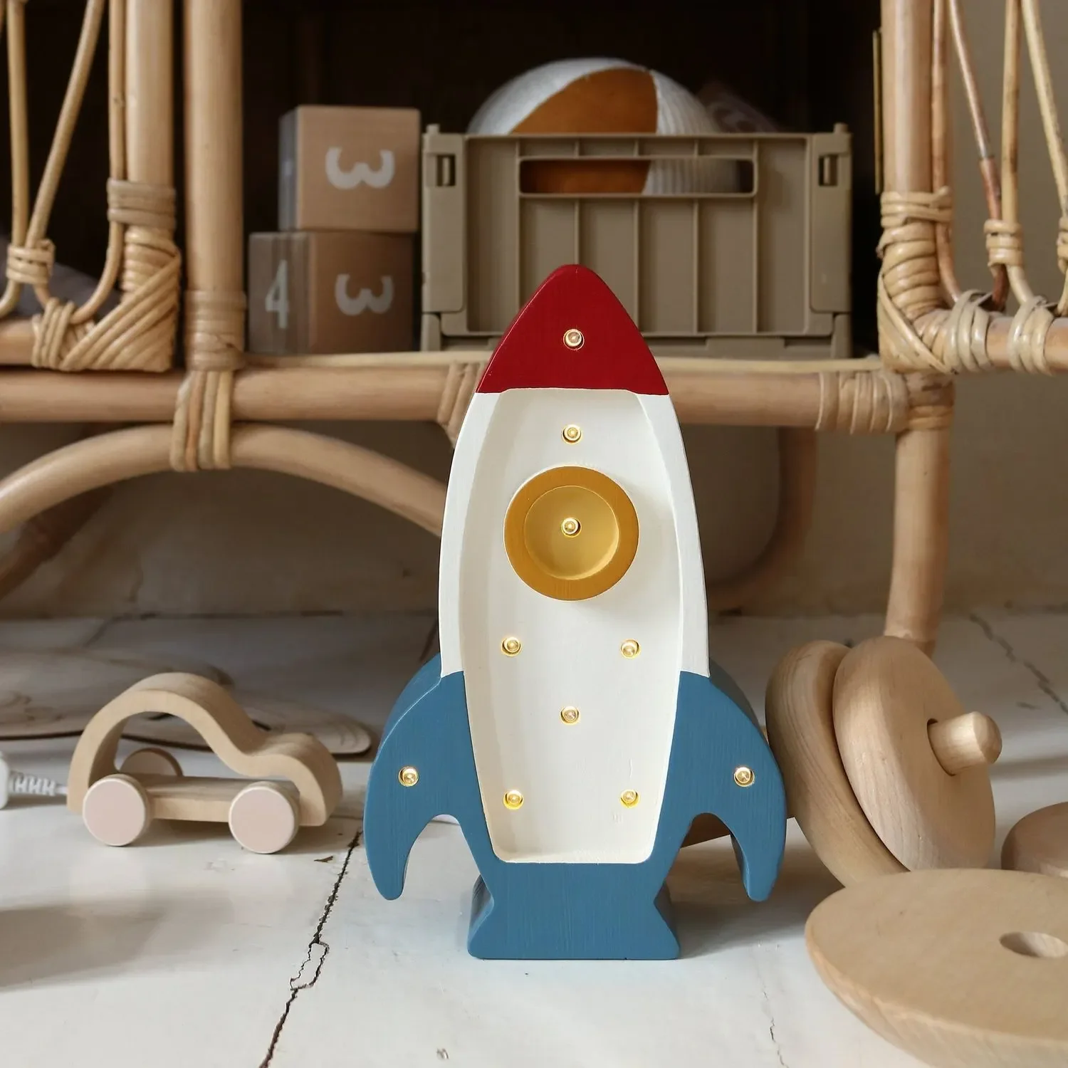 Little-Lights-Nachtlicht-Kinder--Nachtlampe-Mini-Raketenschiff-100--Kiefernholz-natur-99924057_5.jpg