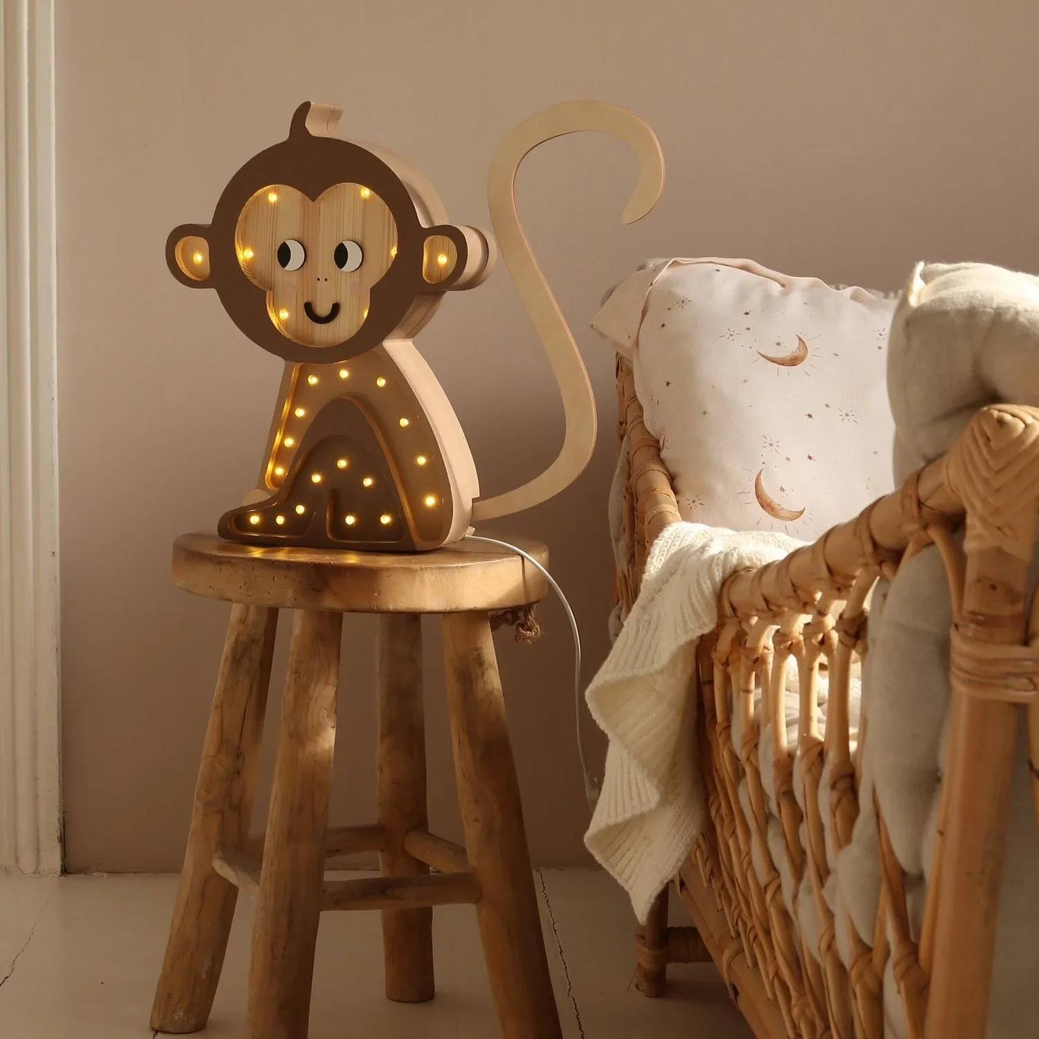 Little-Lights-Nachtlicht-Kinder--Nachtlampe-Affe-100--Kiefernholz-natur-99924054_4.jpg
