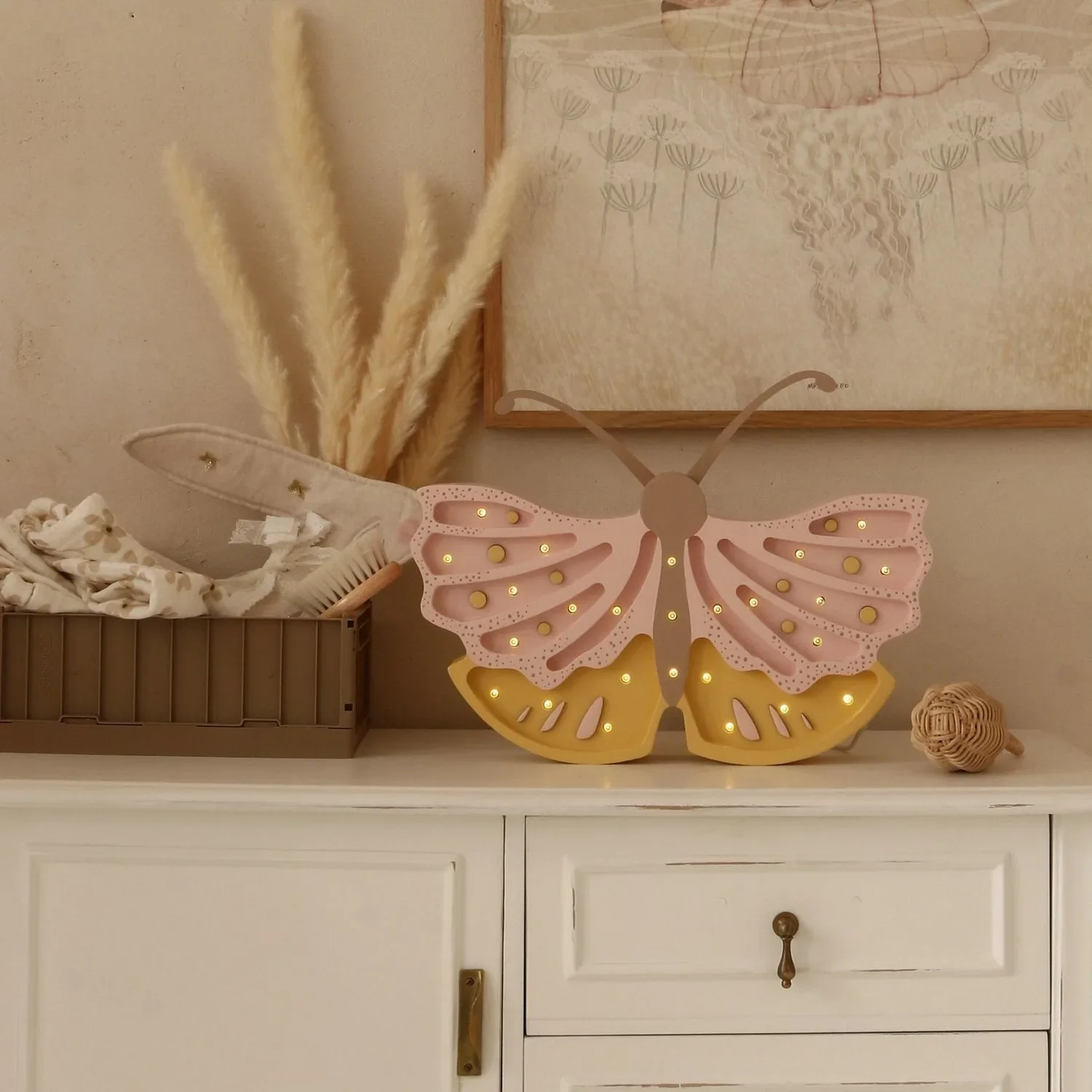 Little-Lights-Nachtlicht-Kinder--Nachtlampe-Schmetterling-100--Kiefernholz-natur-99924032_2.jpg