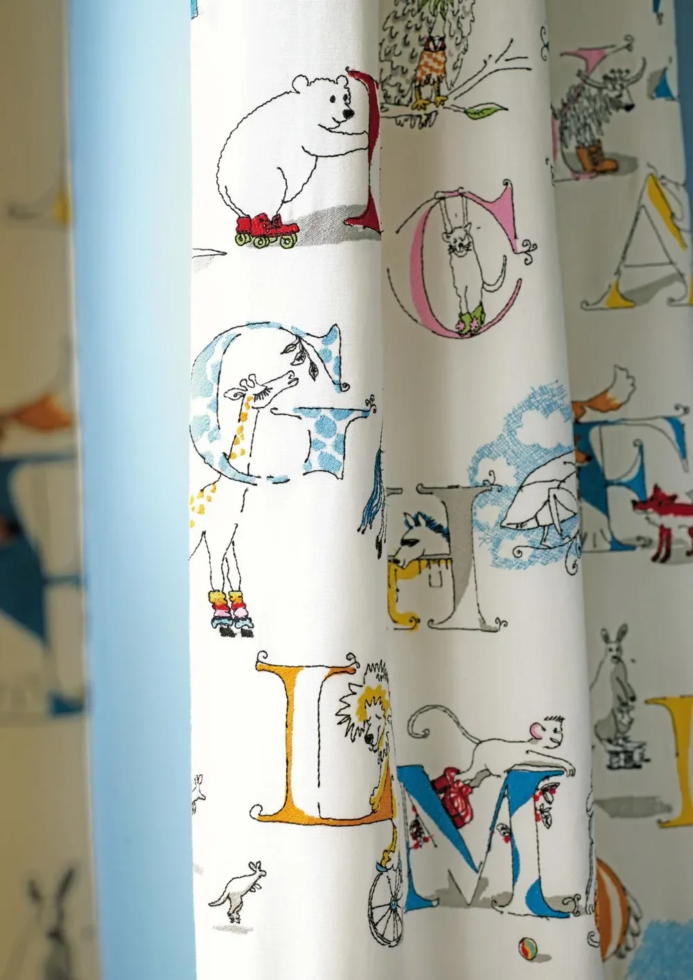 Little-Sanderson-Abracazoo-Motivstoff-Alphabet-creme-aqua-gruen-blau-456447_2.jpg