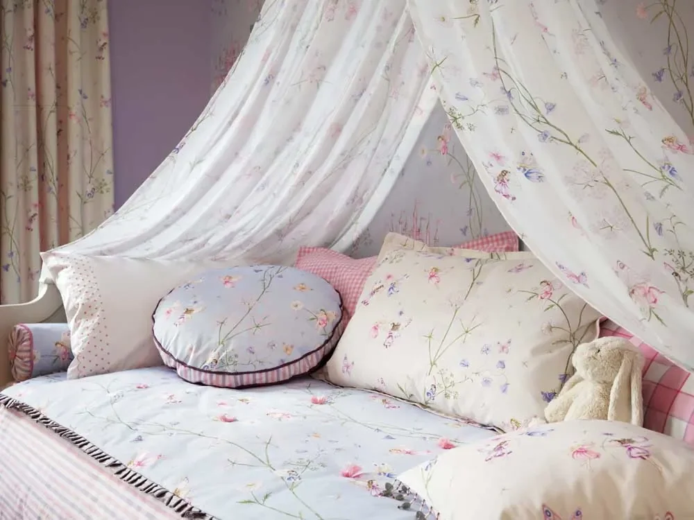 Little-Sanderson-Abracazoo-Karostoff-Whitby-pink-456982_5.jpg