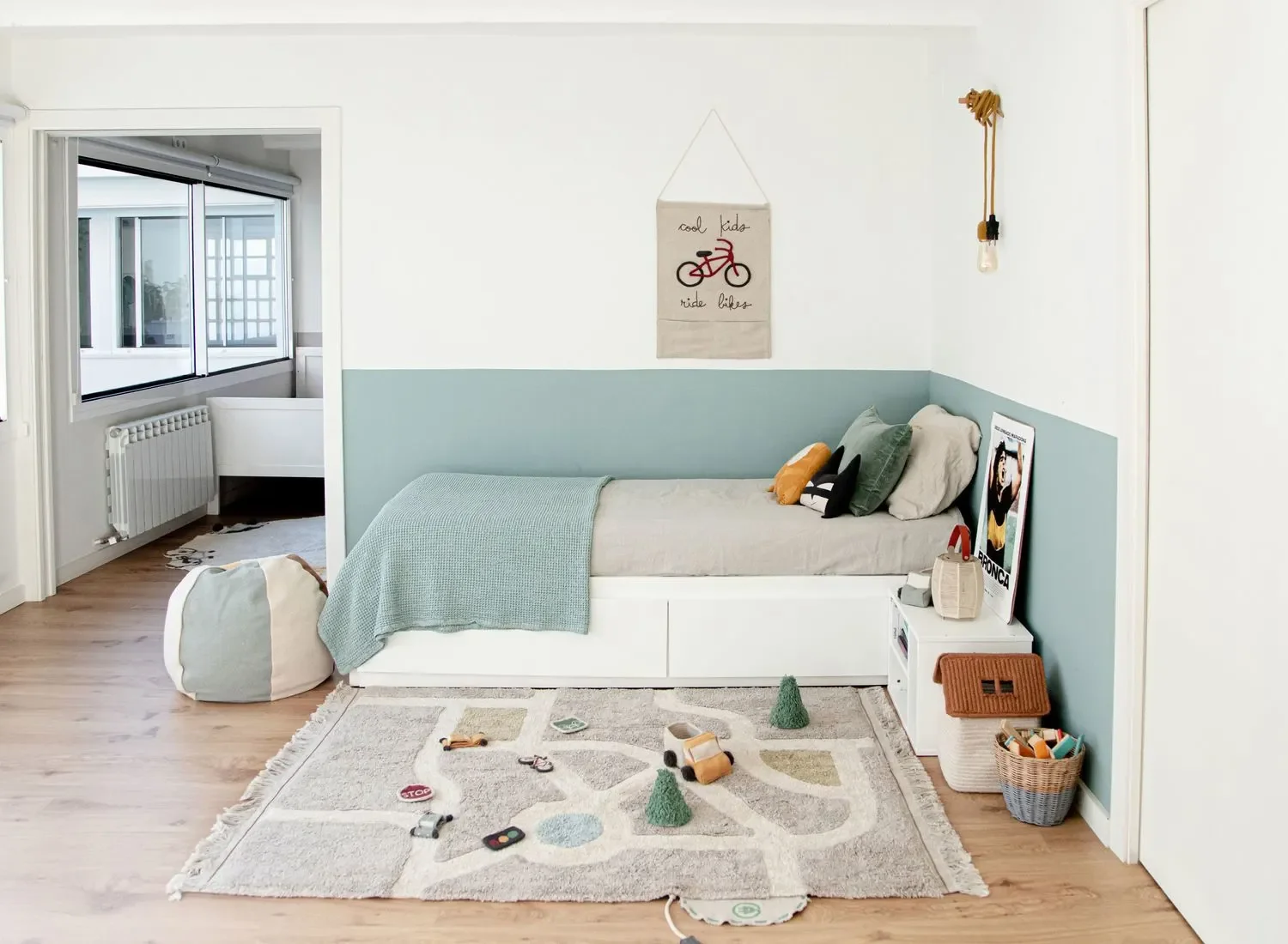 Lorena-Canals-Waschbarer-Teppich--Spielteppich-Ecocity--120-x-170-cm-99923200_12.jpg