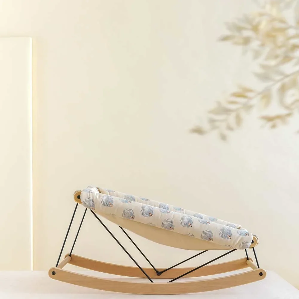 Nobodinoz-Babywippe--Gatsby--blau-creme-456124_4.jpg