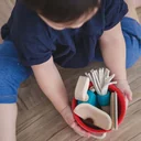 Plan-Toys-Spielzeug-Hausputz-Set-Holz-455029_9.jpg