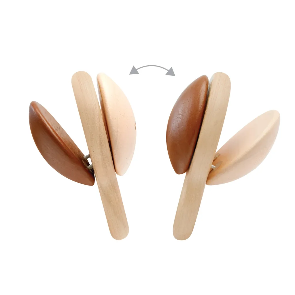 Plan-Toys-Rassel-Shake-N-Clap--Gummibaumholz-99930192.jpg