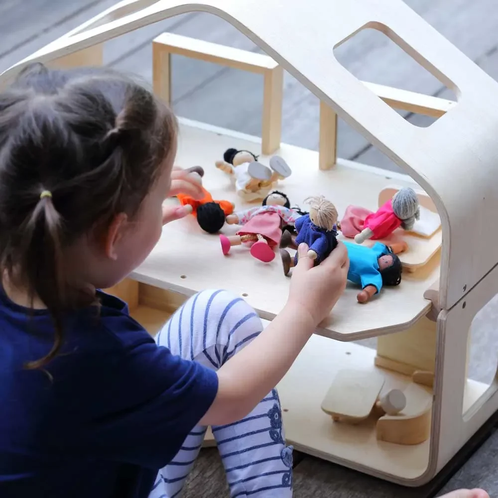 Plan-Toys-Modernes-Puppenhaus-moebliert-Holz-natur-457788_4.jpg