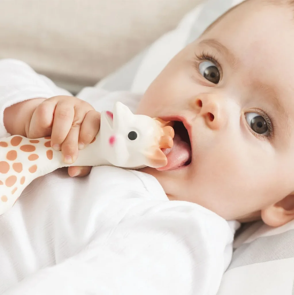 Sophie-la-girafe-Beissring--Ringrassel-Naturkautschuk--So-Pure-99932215_9.jpg