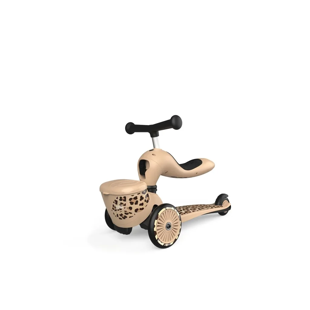 Scoot-und-Ride-Highwaykick-1-Lifestyle--2in1-Roller--Kickboard--Scooter-mit-sitz-99923350_14.jpg