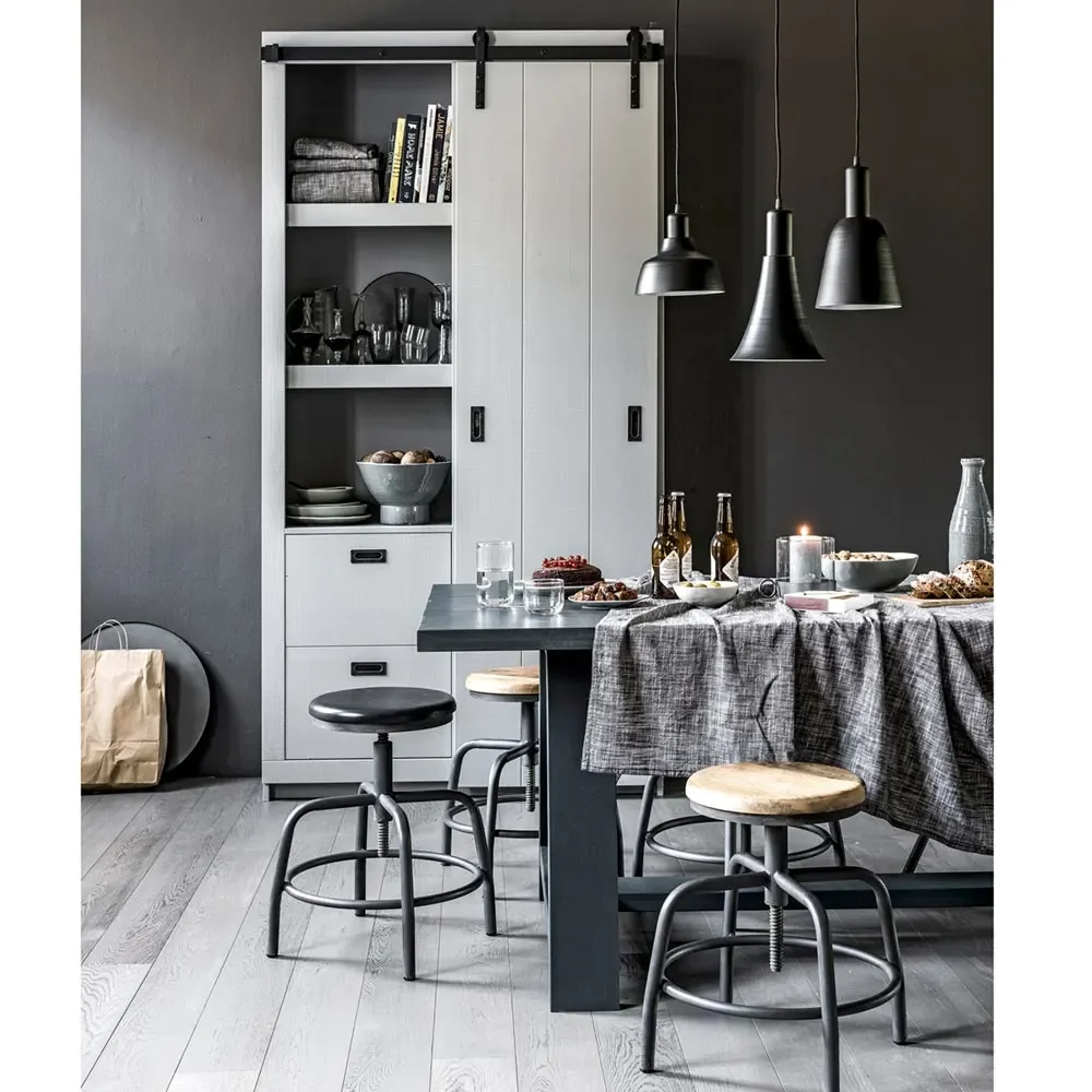 Woood-Schiebetuer-Schrank-saegerau-grau-467946_6.jpg