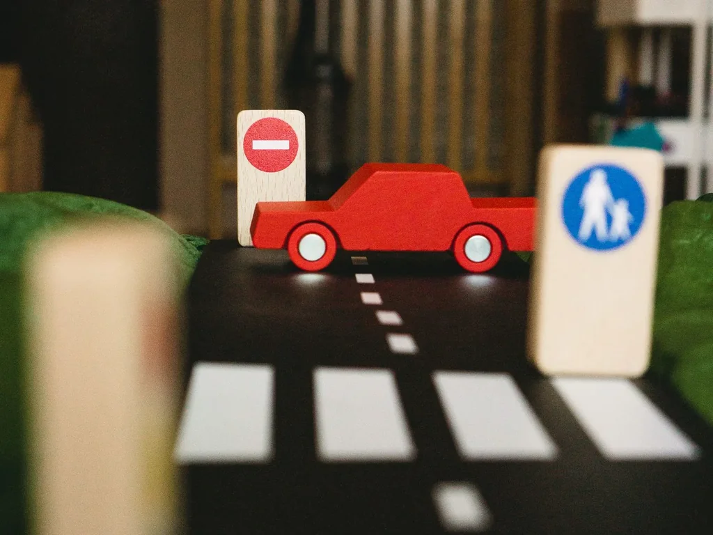 Waytoplay-Verkehrszeichen--Strassensperren-holz-99924722_3.jpg
