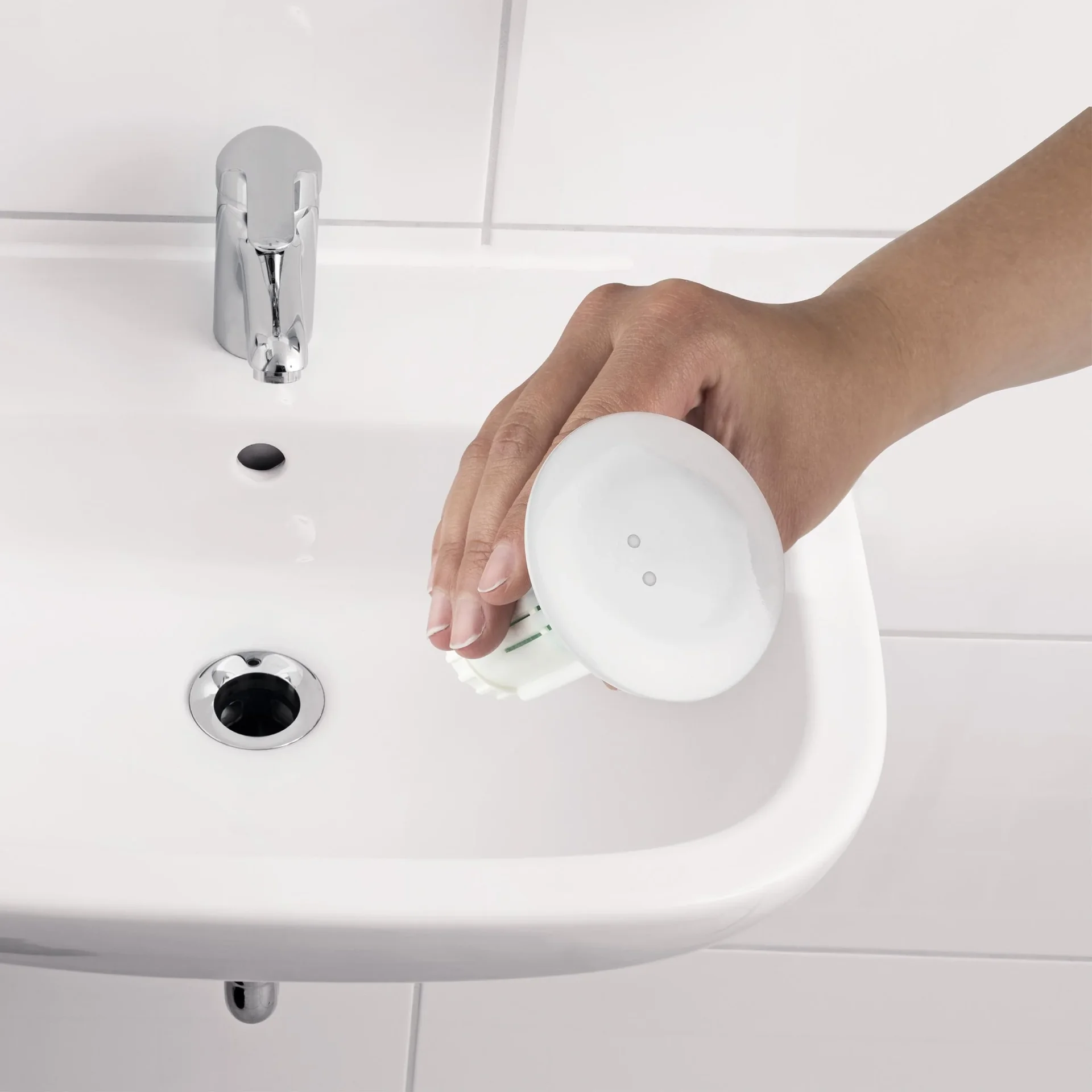 Abfluss-Fee LED-Abflussstopfen 4,5V weiß/chrom - 2