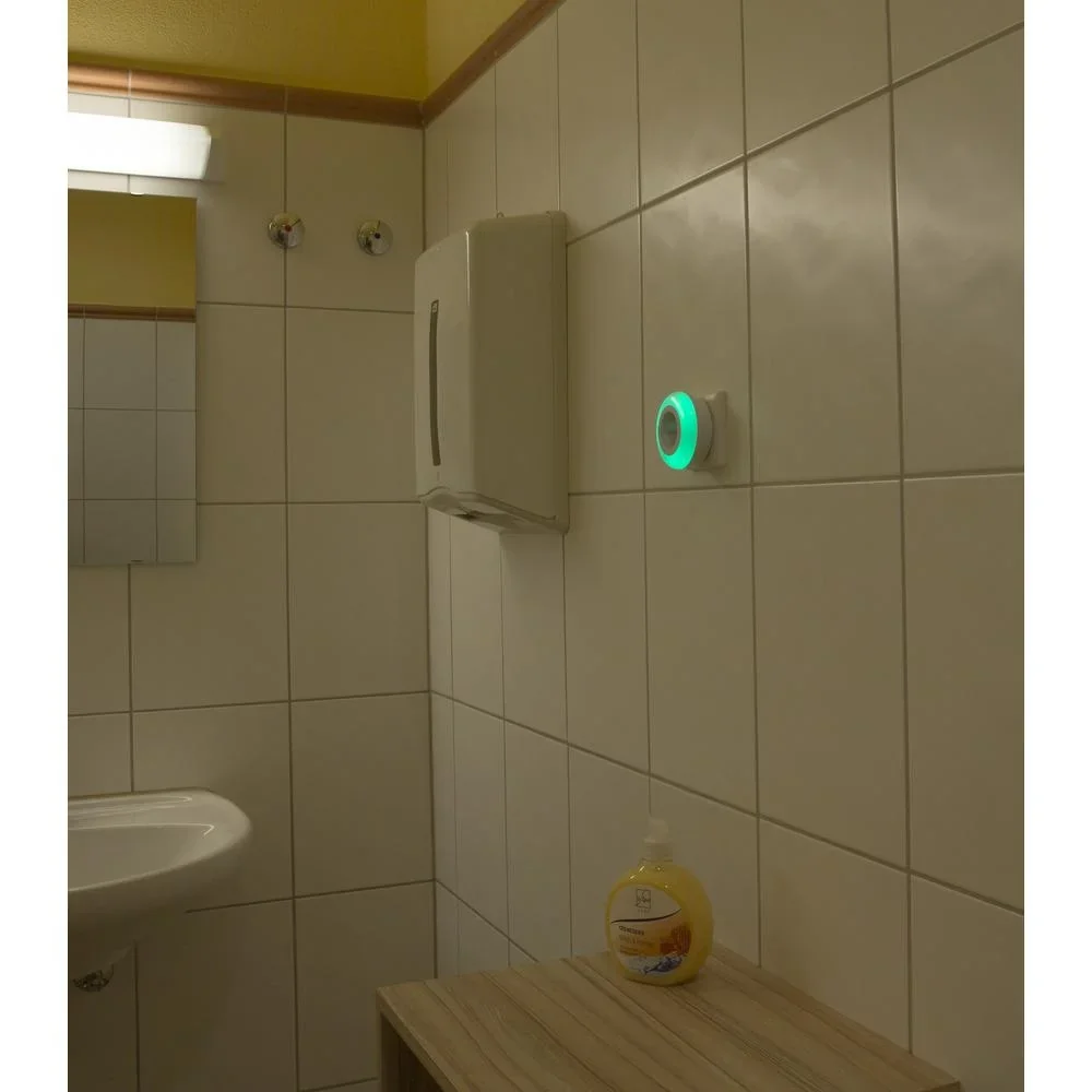 LED Nachtlicht - Zwischenstecker mit Dämmerungsschalter, 3 Farben wählbar - 2