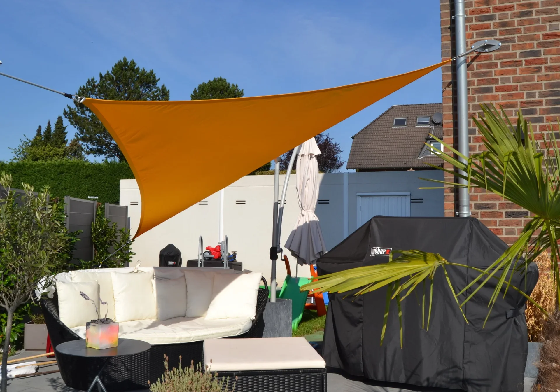 Dreieck-Sonnensegel, wasserabweisend, sonnengelb, 360 x 360 x 360 cm - 1