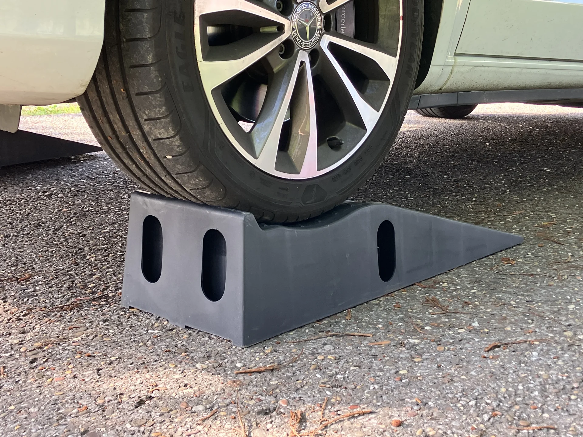 Auffahrrampen-Set Kunststoff 2 Stück / 3T bis 235 mm - 2